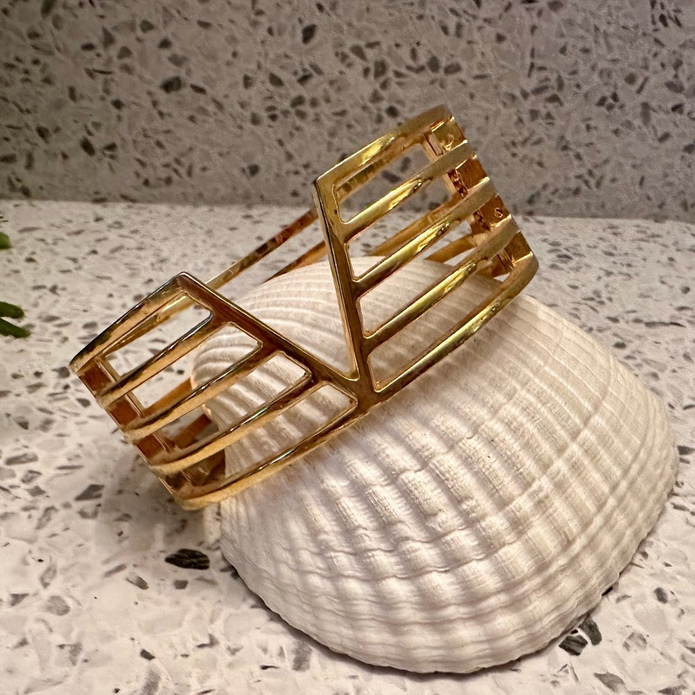 Vince Camuto gold cuff bracelet